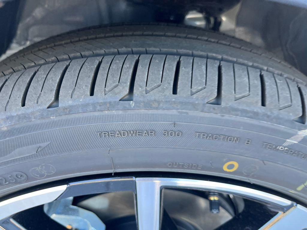 New 2026 Toyota Prius Plug-In Hybrid image 27