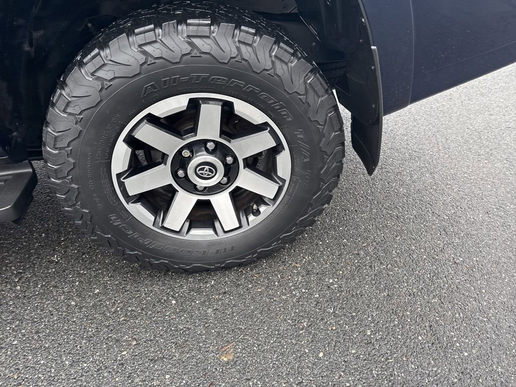 Used 2020 Toyota 4Runner TRD Off-Road Premium image 9