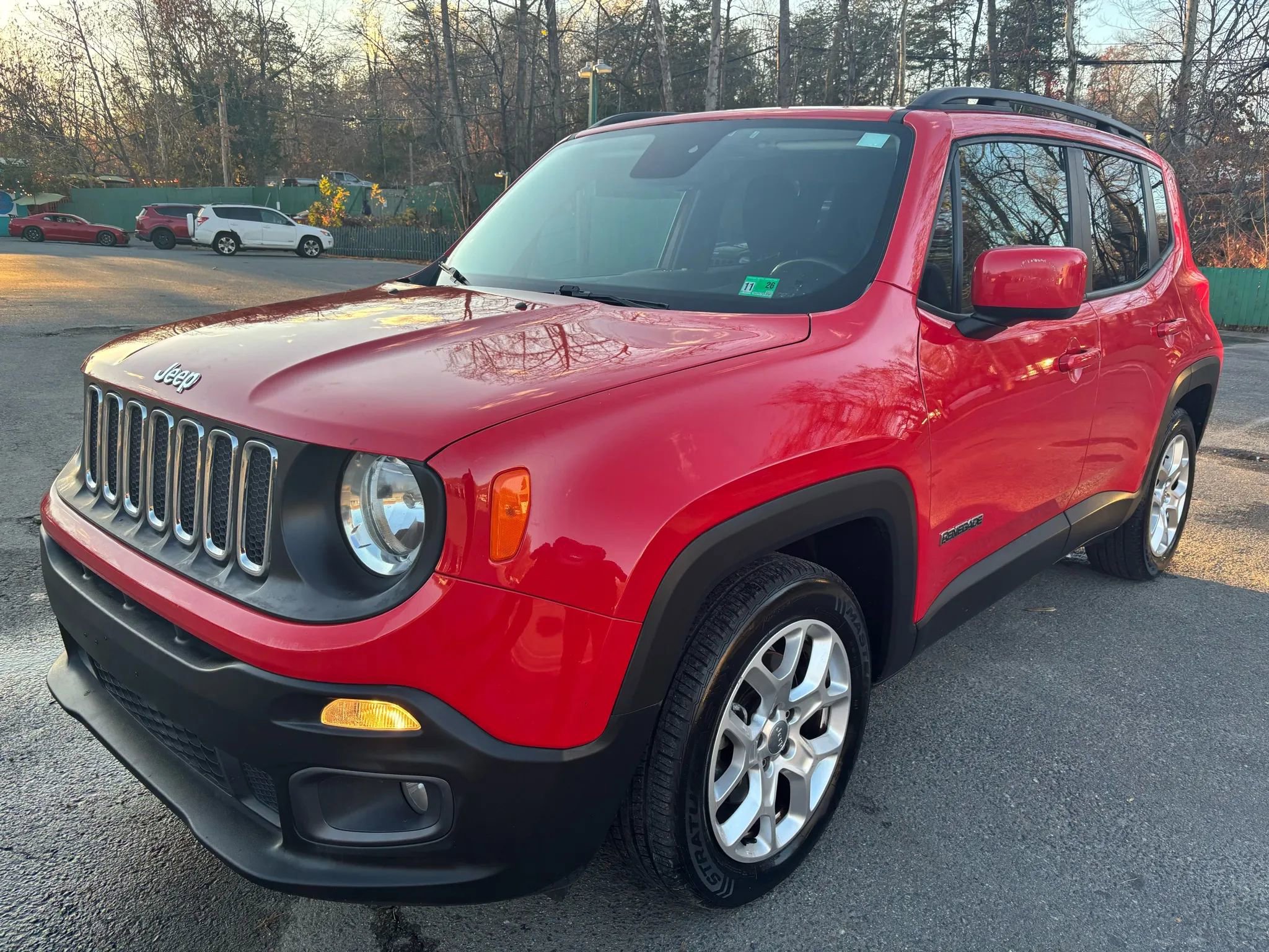 Used 2015 Jeep Renegade Latitude w/ Popular Equipment Group image 1