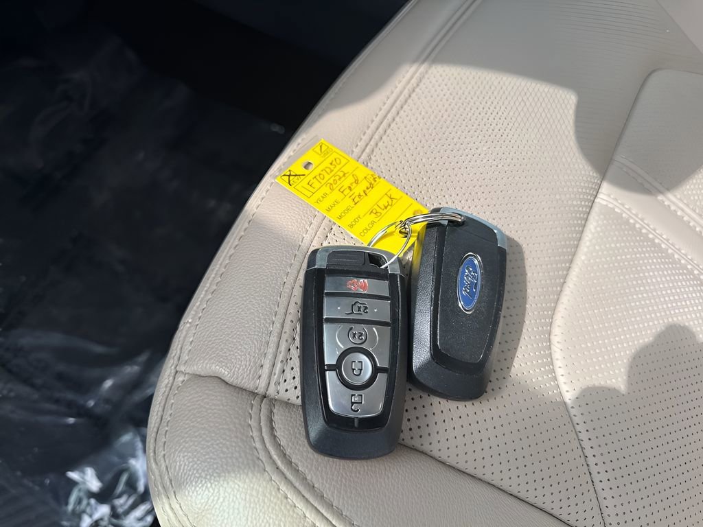 Used 2022 Ford Expedition Max Limited image 37