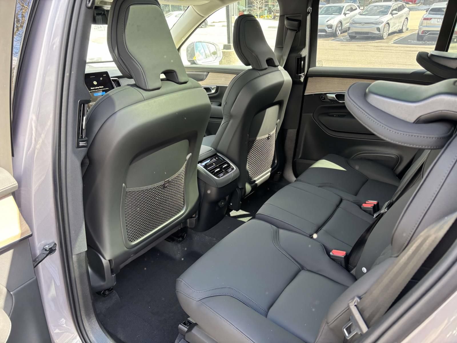 New 2026 Volvo XC90 B6 Plus w/ Protection Package Premier AWD/4WD image 27