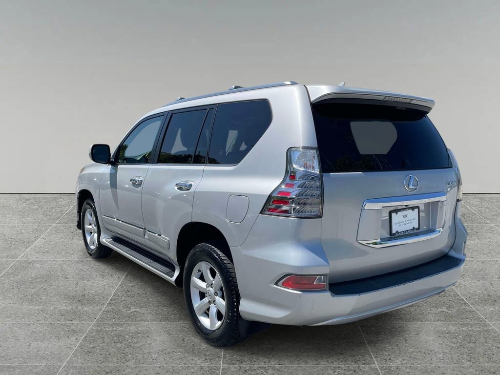 Used 2014 Lexus GX 460 image 3