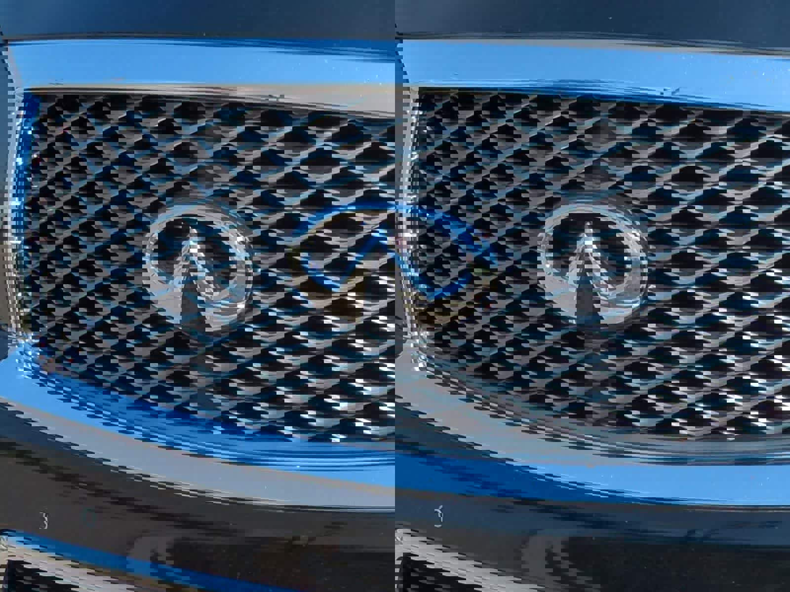 Used 2016 INFINITI QX80 4WD w/ Driver's Assistance Package image 12