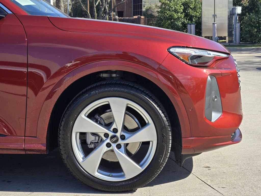 Certified 2025 Audi Q5 Prestige image 13