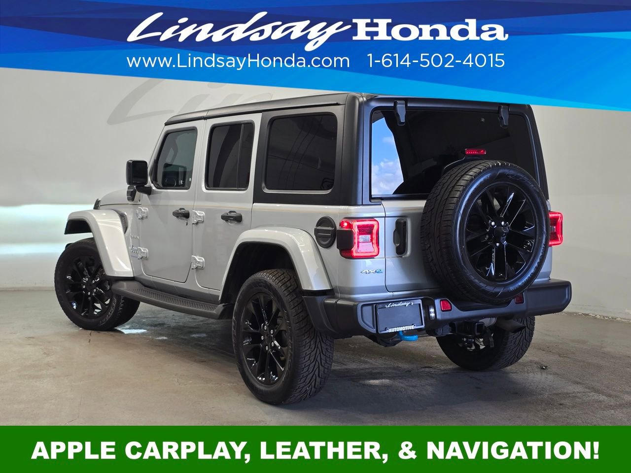 Used 2023 Jeep Wrangler Unlimited Sahara image 4