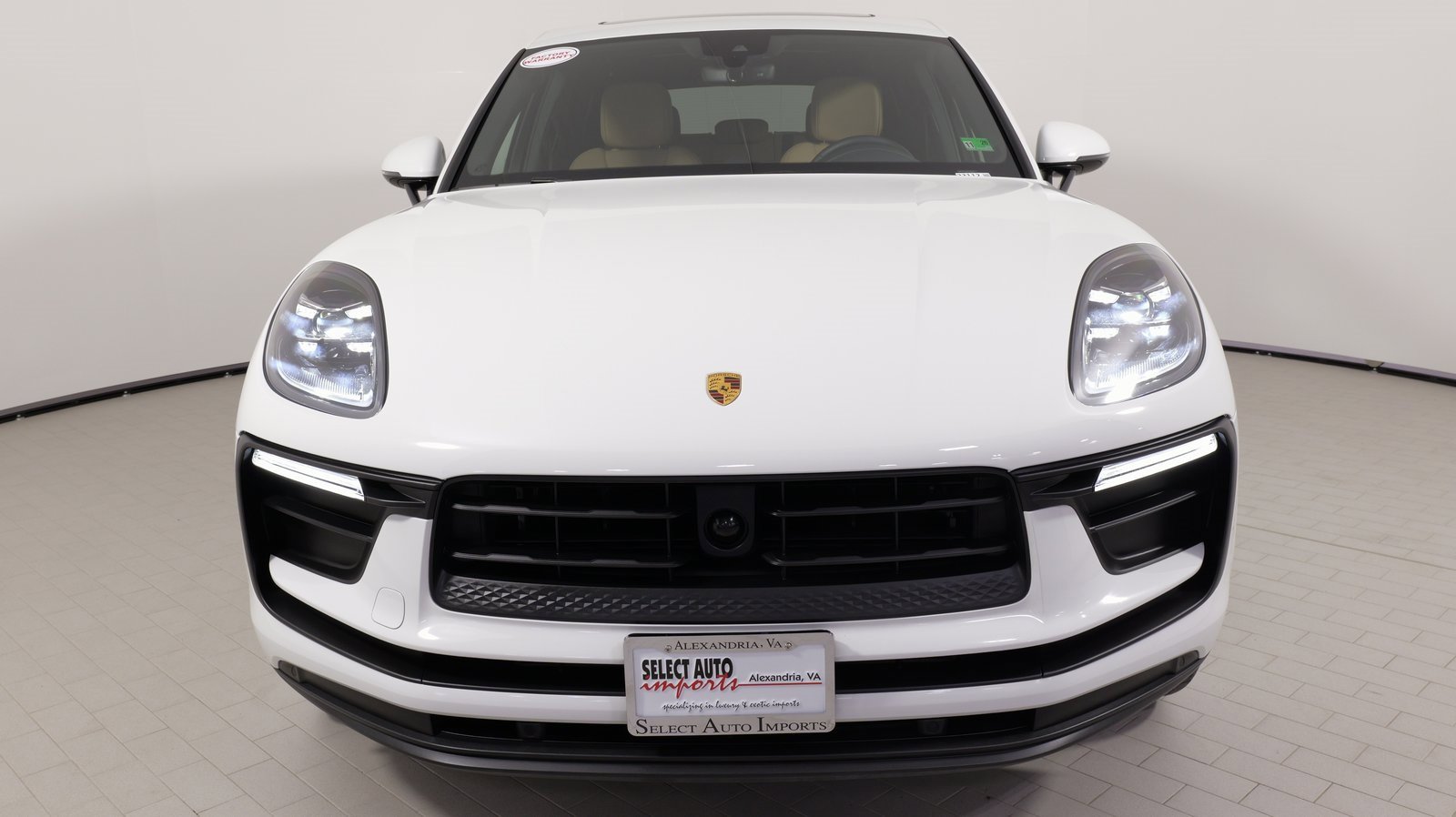 Used 2025 Porsche Macan image 7