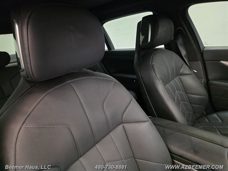 Used 2024 BMW 760i xDrive w/ Executive Package AWD/4WD image 38
