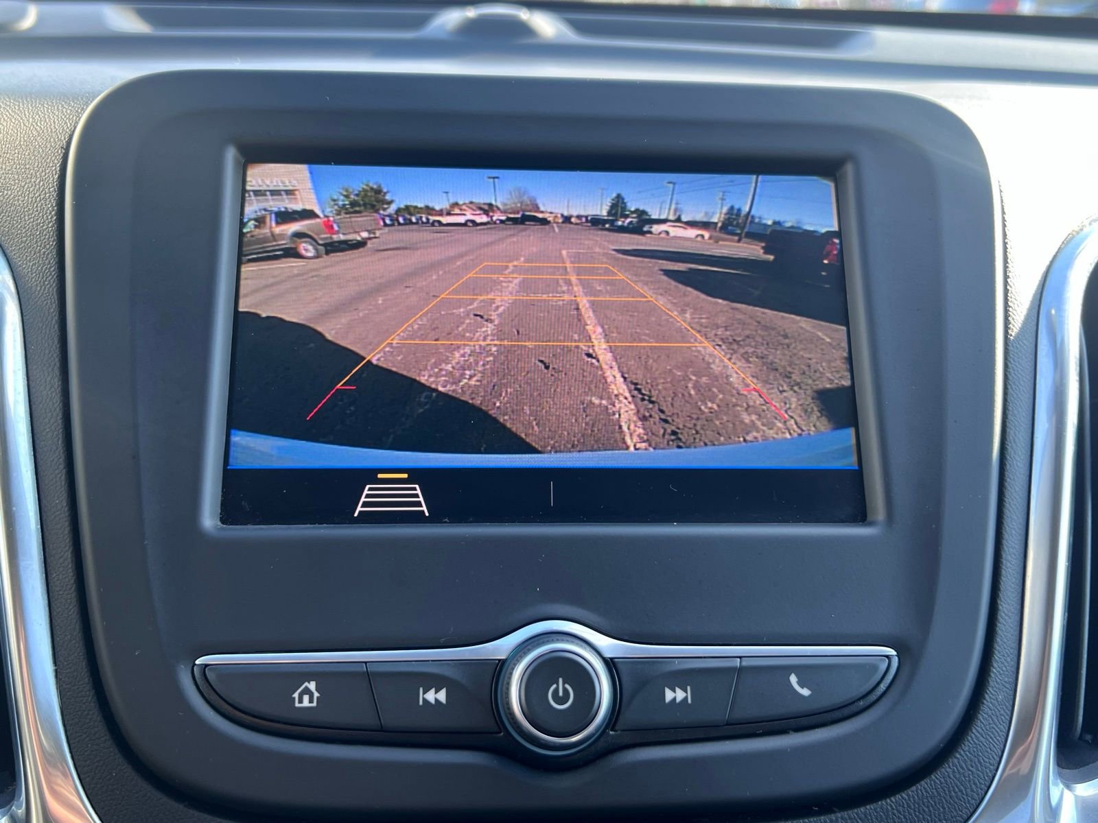 Used 2021 Chevrolet Equinox LT FWD image 10