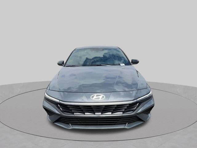 New 2026 Hyundai Elantra SEL Sport FWD image 3
