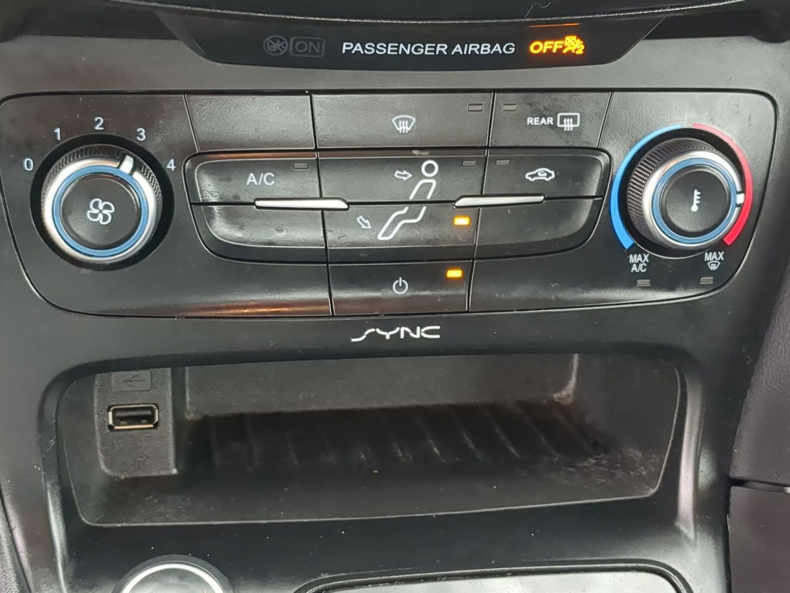 Used 2017 Ford Focus SE image 28