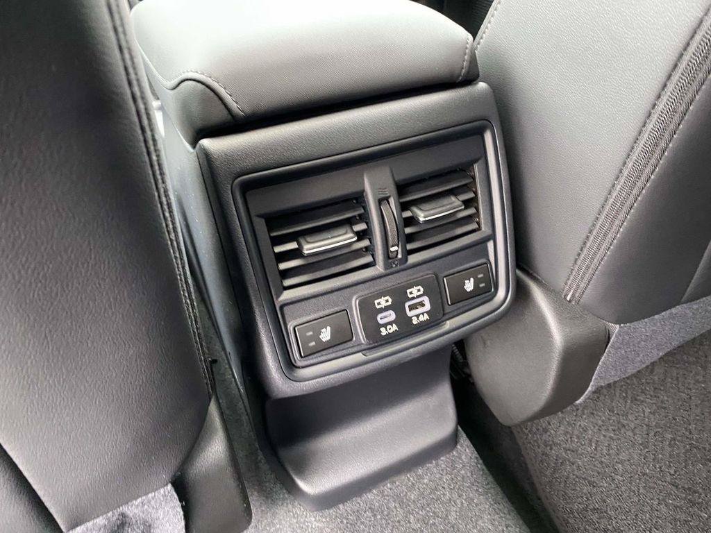 New 2026 Subaru Outback Limited AWD/4WD image 9