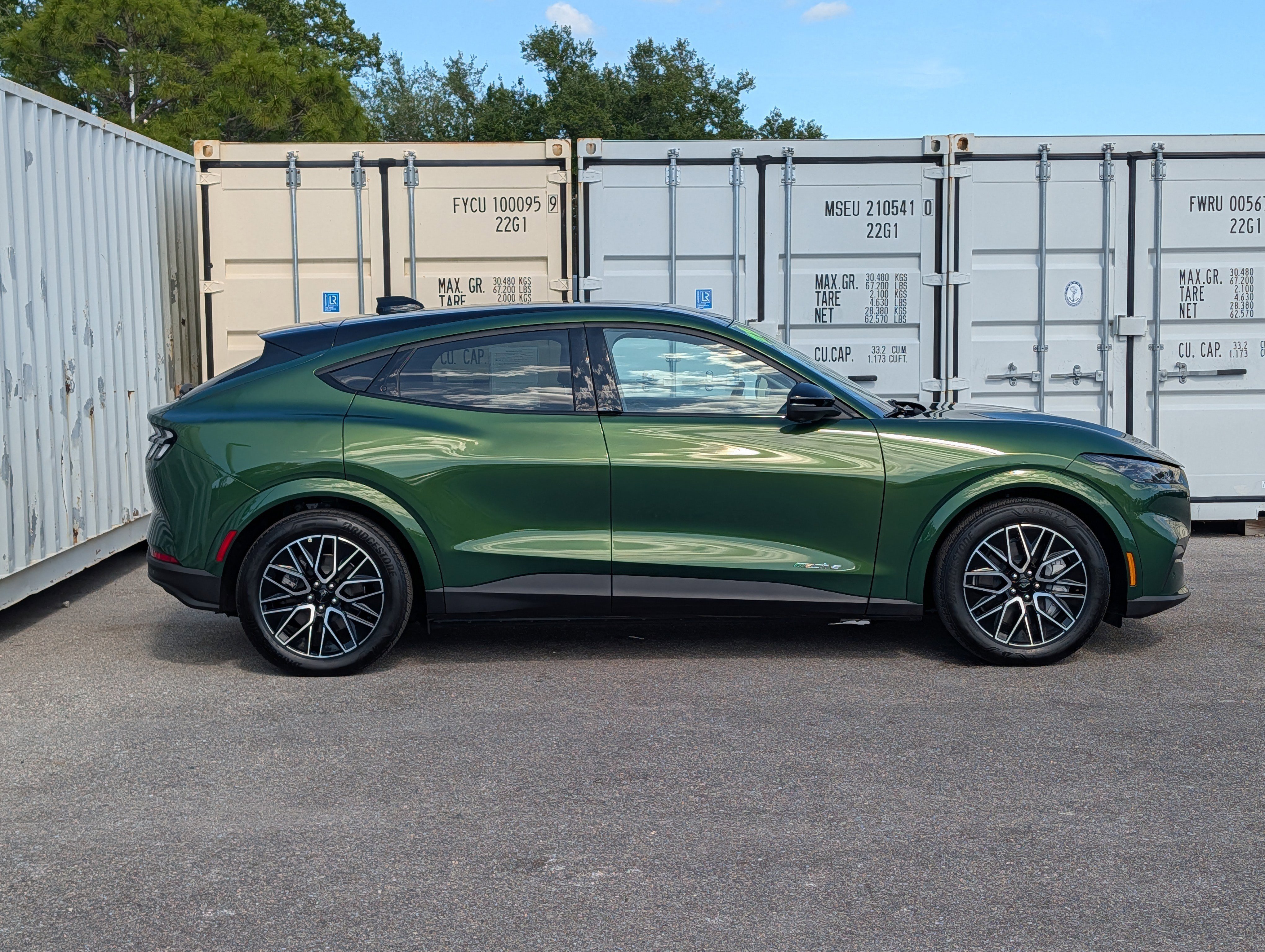 Used 2025 Ford Mustang Mach-E Premium image 3