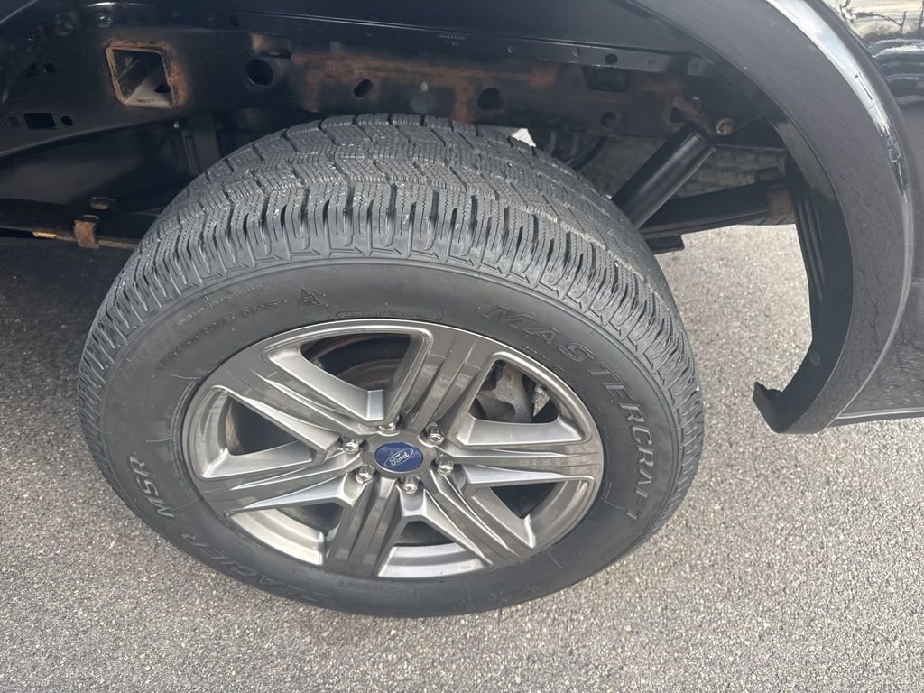 Used 2020 Ford F150 XLT w/ Equipment Group 302A Luxury image 9