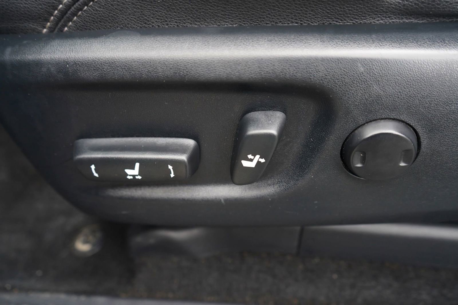 Used 2022 Toyota 4Runner SR5 Premium image 16