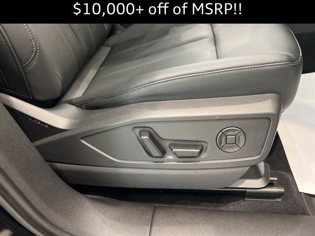 Used 2025 Audi Q5 Premium AWD/4WD image 23