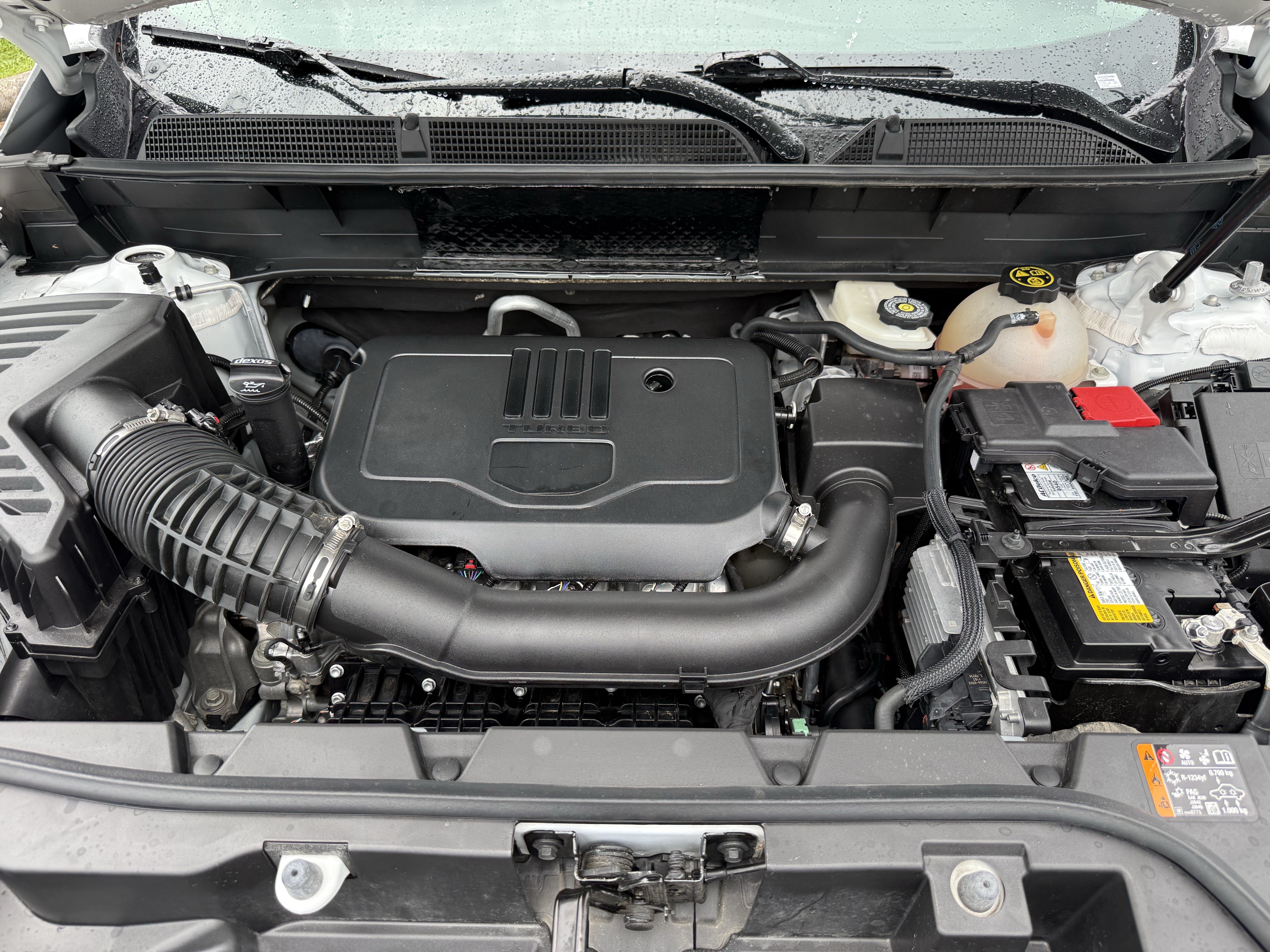 Used 2023 GMC Acadia SLE w/ Elevation Edition FWD image 33
