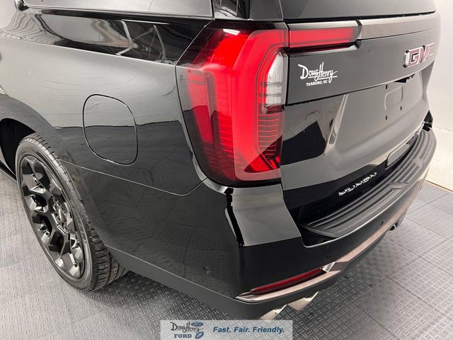 Used 2025 GMC Yukon XL AT4 Ultimate image 12