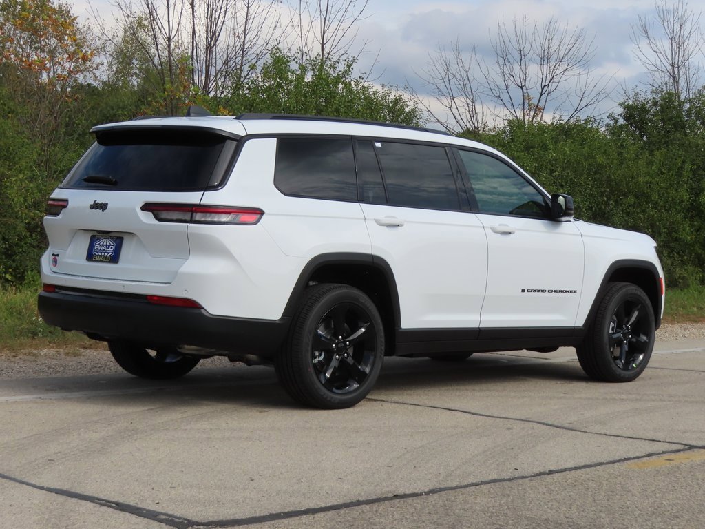 New 2025 Jeep Grand Cherokee L Altitude image 3