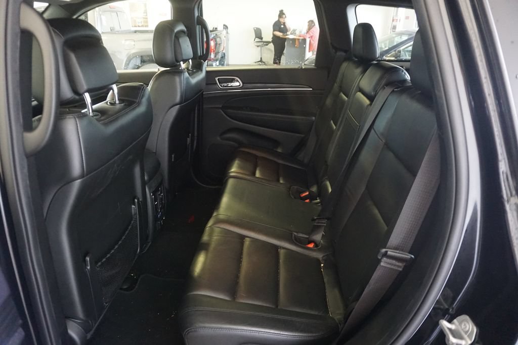 Used 2019 Jeep Grand Cherokee Limited AWD/4WD image 13