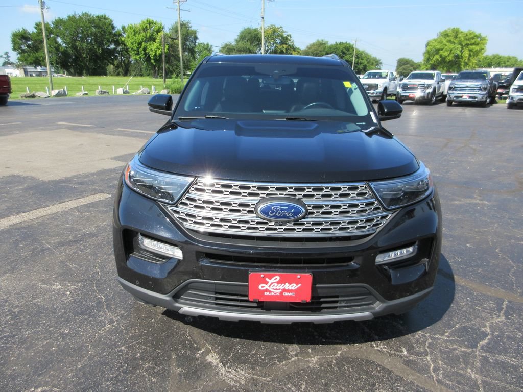 Used 2022 Ford Explorer Limited w/ Equipment Group 301A AWD/4WD image 12
