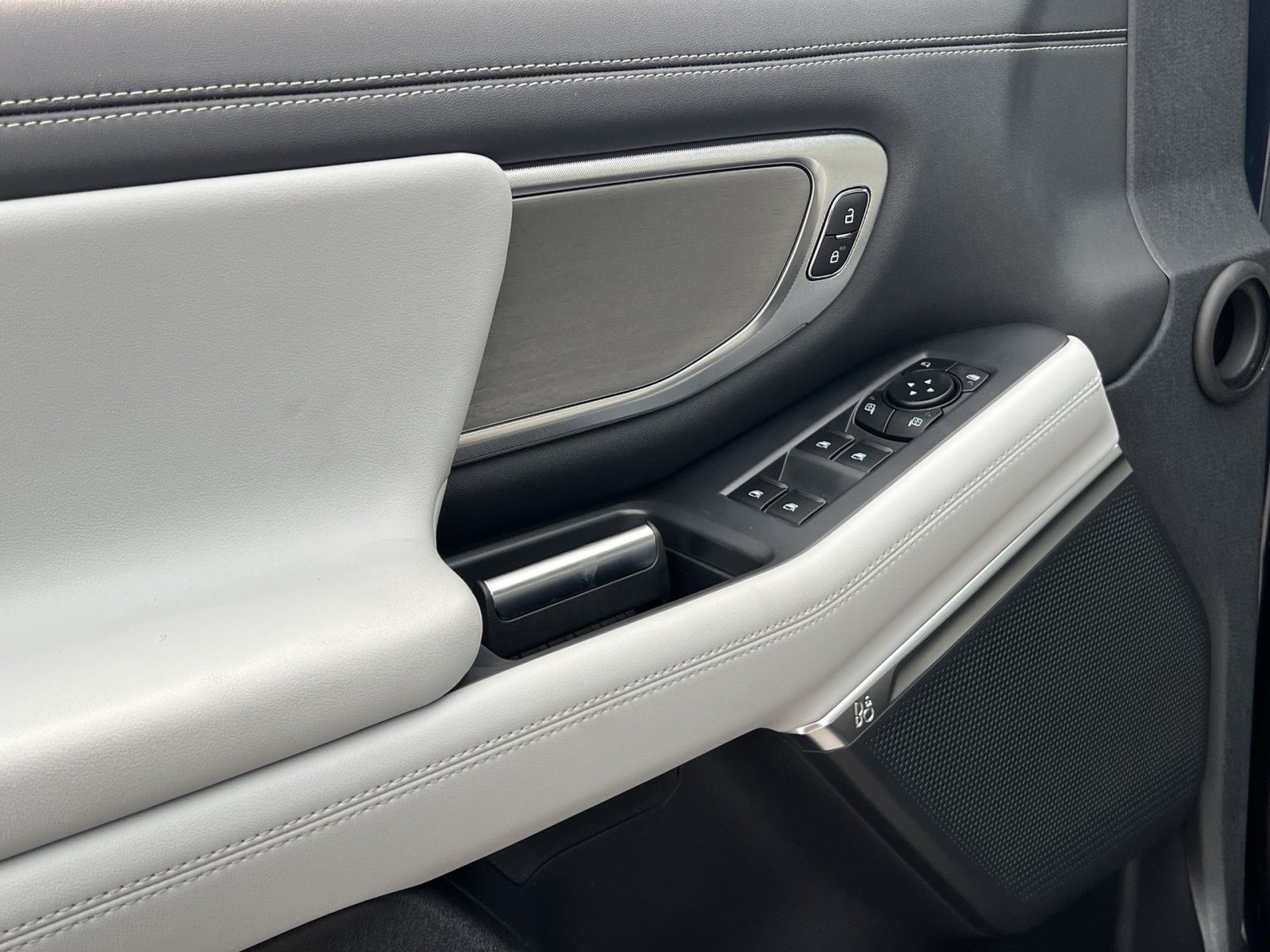 New 2027 Ford Expedition Max Platinum AWD/4WD image 15
