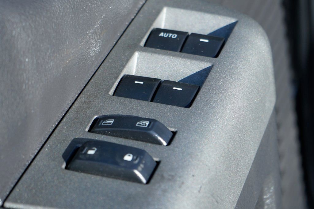 Used 2012 Ford F350 Lariat w/ Chrome Pkg image 15