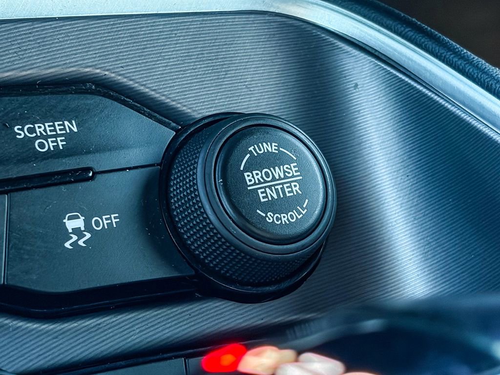 Used 2021 Dodge Challenger SXT image 20