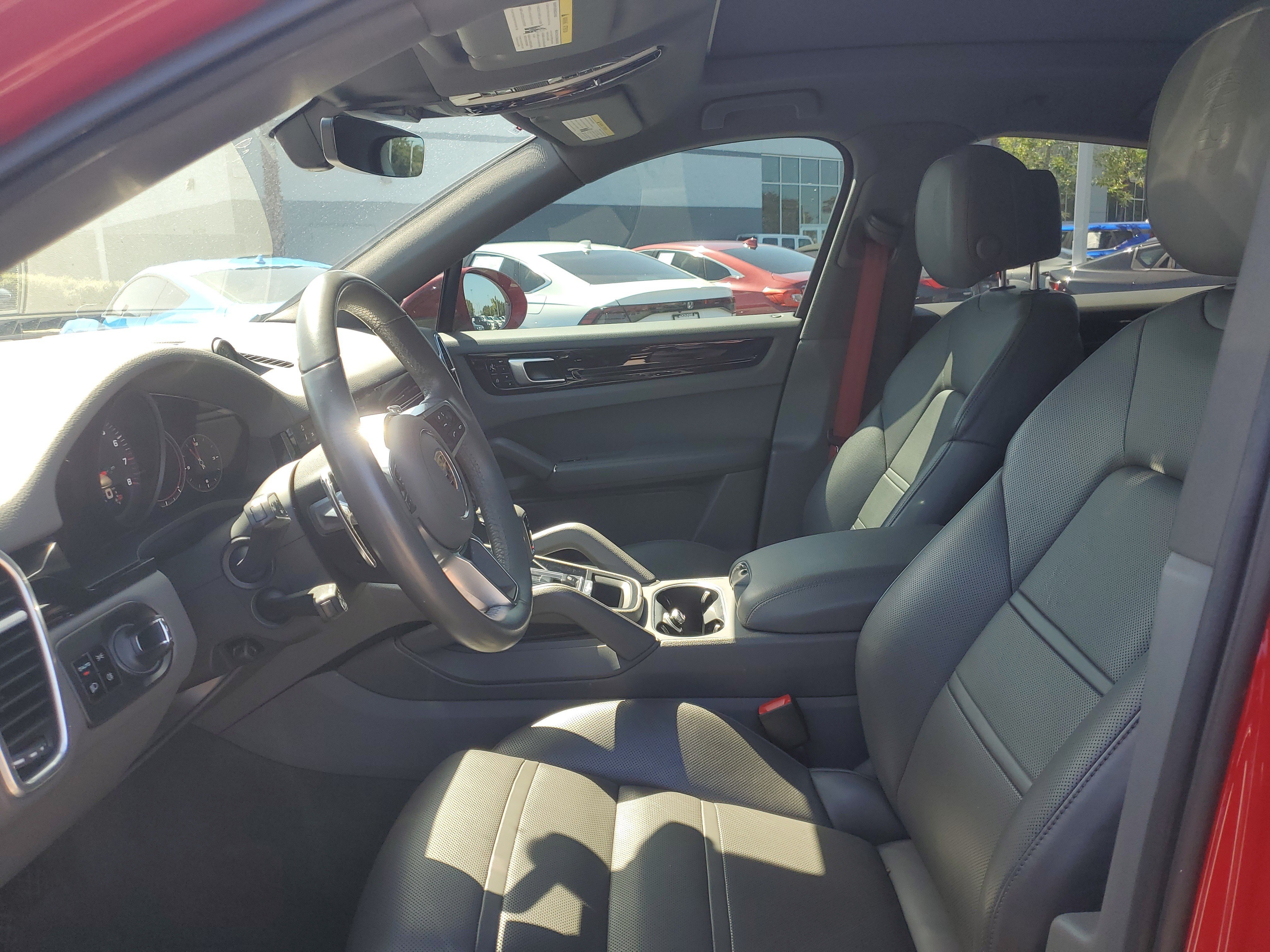 Used 2021 Porsche Cayenne Coupe w/ Premium Package AWD/4WD image 12