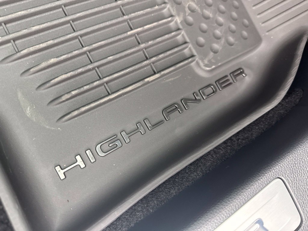 New 2026 Toyota Highlander Limited AWD/4WD image 10