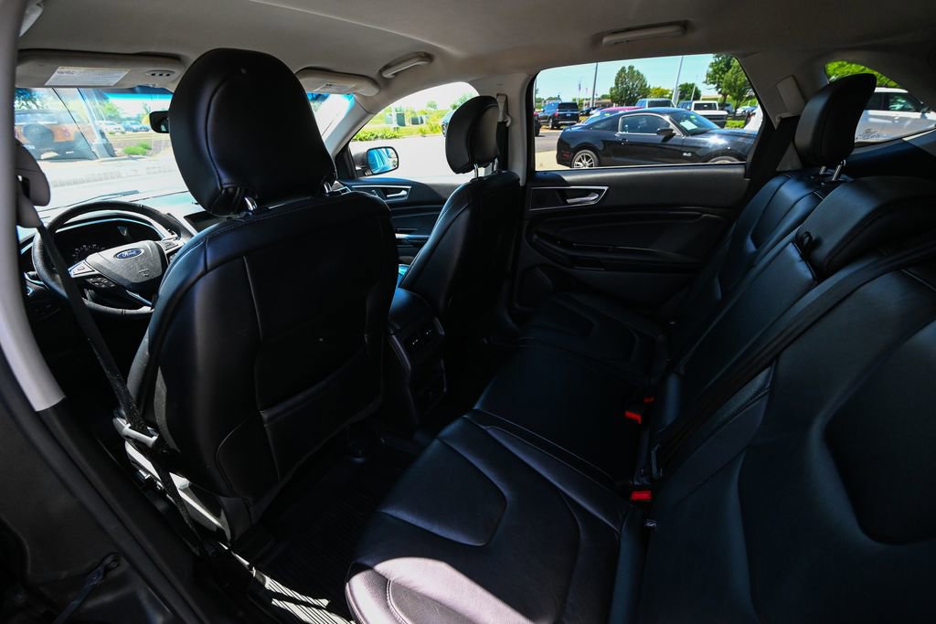 Used 2018 Ford Edge Titanium AWD/4WD image 22