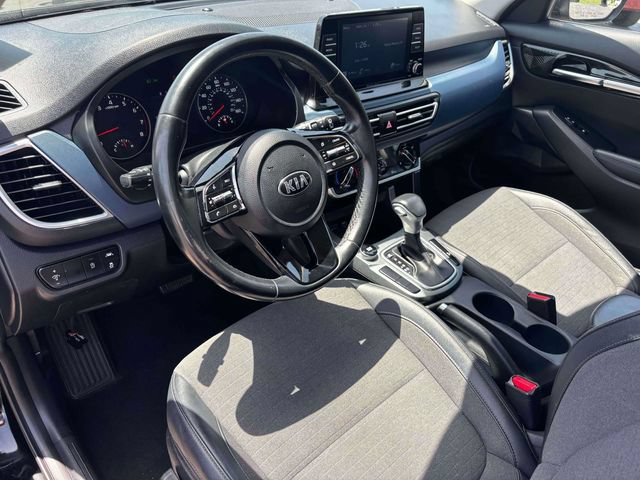 Used 2021 Kia Seltos S FWD image 7