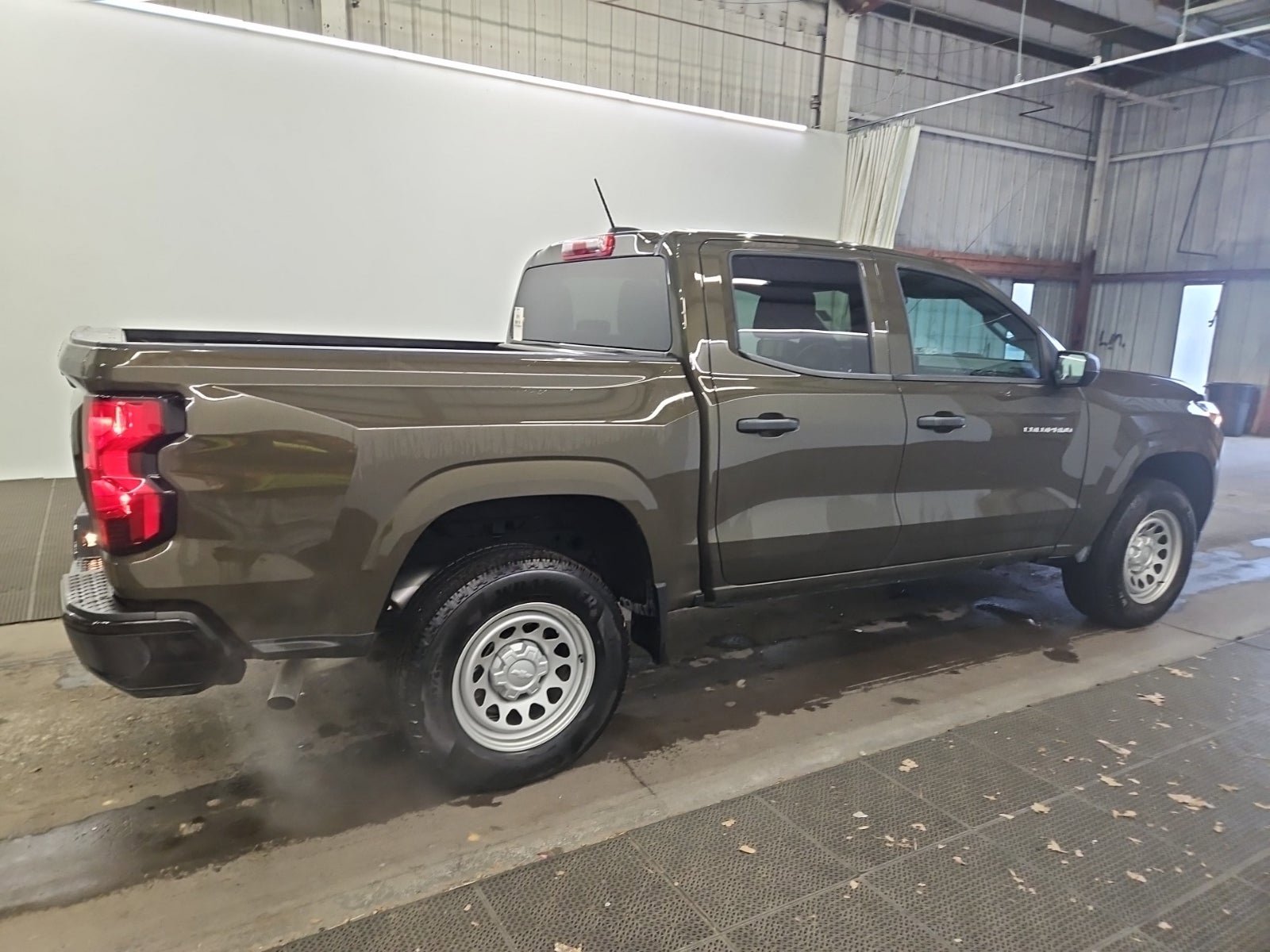 Used 2024 Chevrolet Colorado W/T image 6