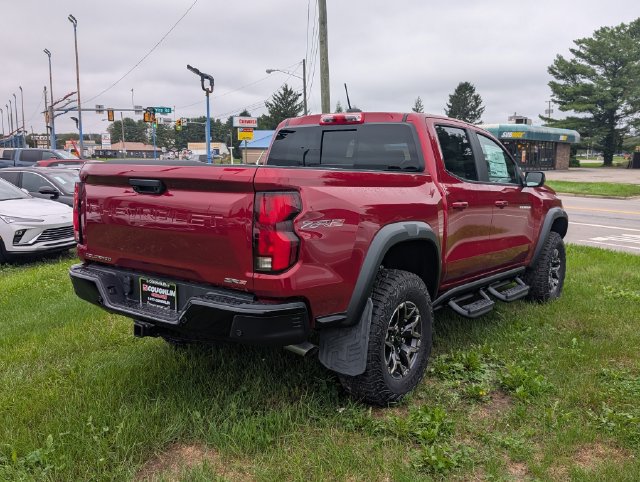 New 2026 Chevrolet Colorado ZR2 w/ Technology Package AWD/4WD image 8
