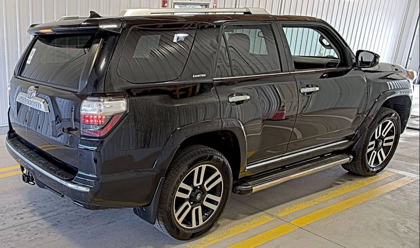 Used 2015 Toyota 4Runner Limited AWD/4WD image 2