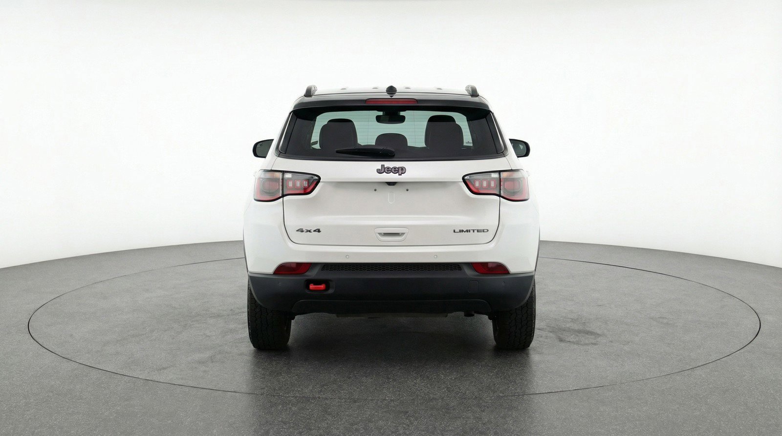 Used 2025 Jeep Compass Trailhawk image 7