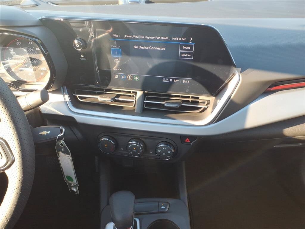 New 2026 Chevrolet Trax RS w/ Driver Confidence Package FWD image 22