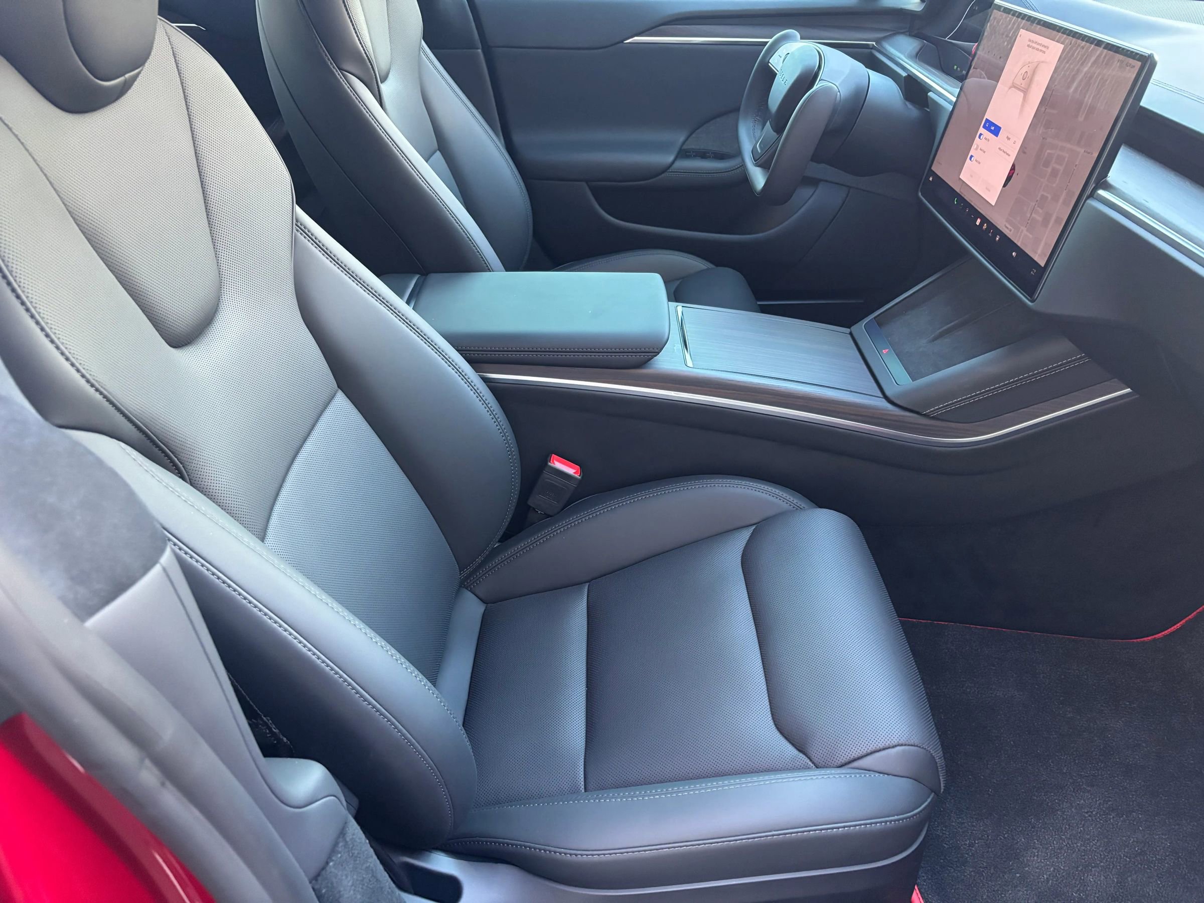 Used 2025 Tesla Model S image 12