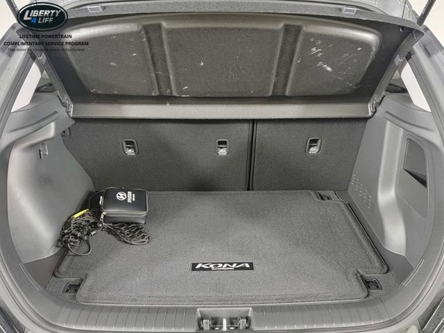 Used 2023 Hyundai Kona SEL AWD/4WD image 16