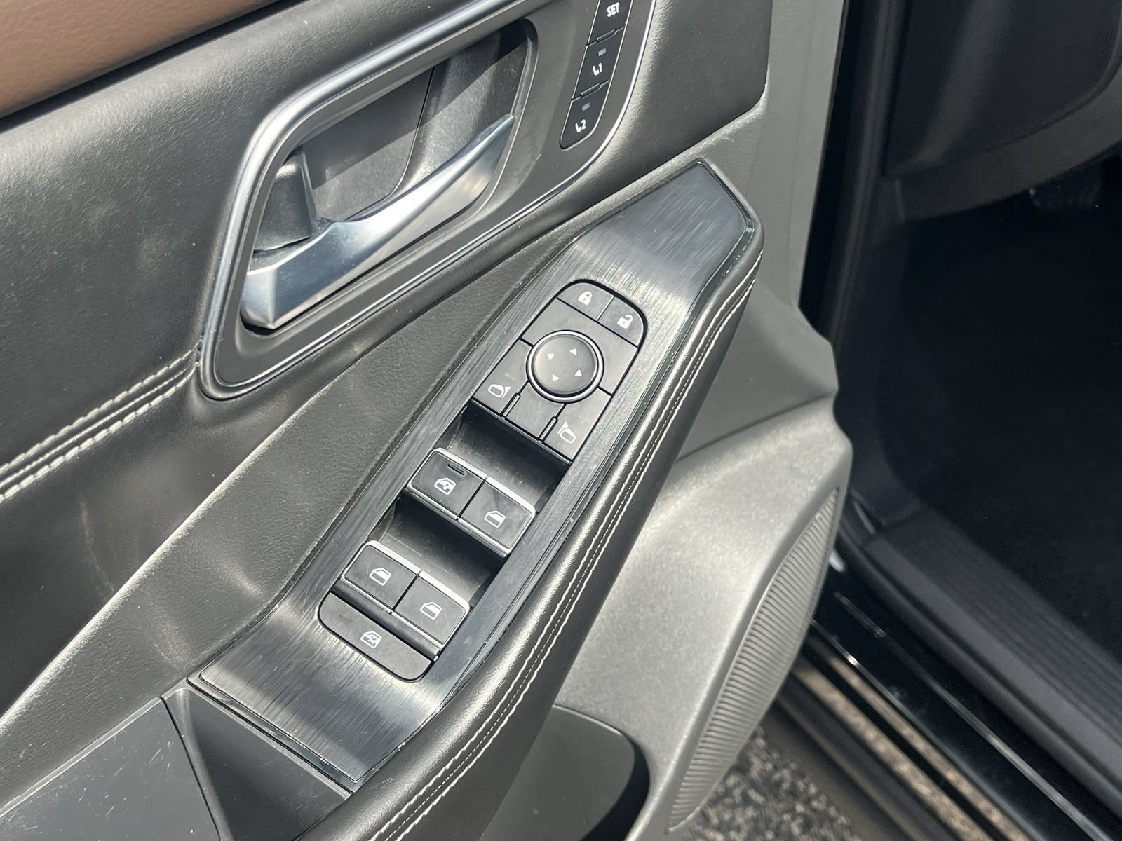 Certified 2021 Nissan Rogue SL w/ Premium Package FWD image 15