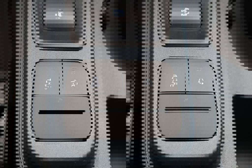 Used 2025 Ford Maverick XLT w/ Black Appearance Package image 28