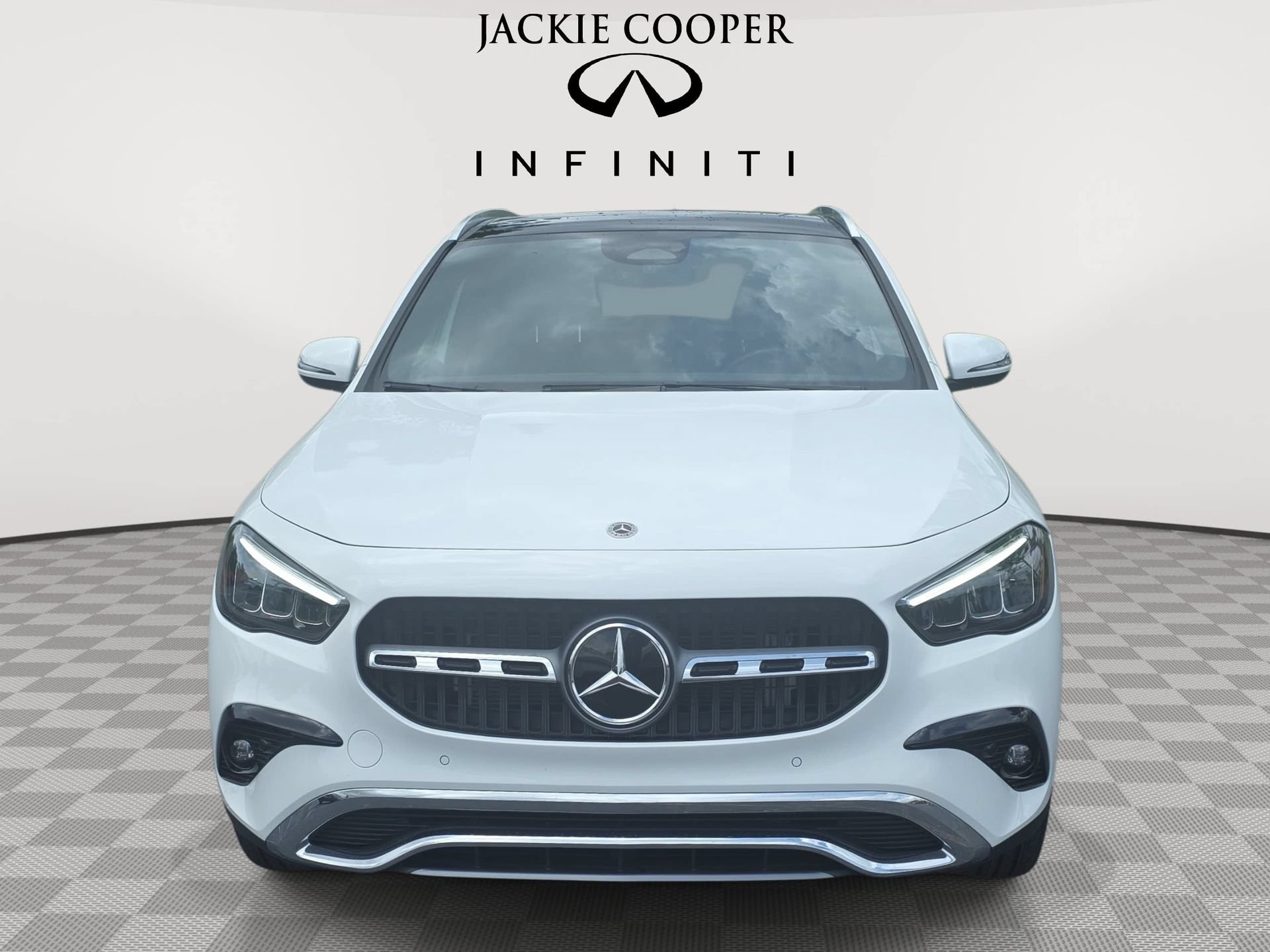 Used 2025 Mercedes-Benz GLA 250 image 2