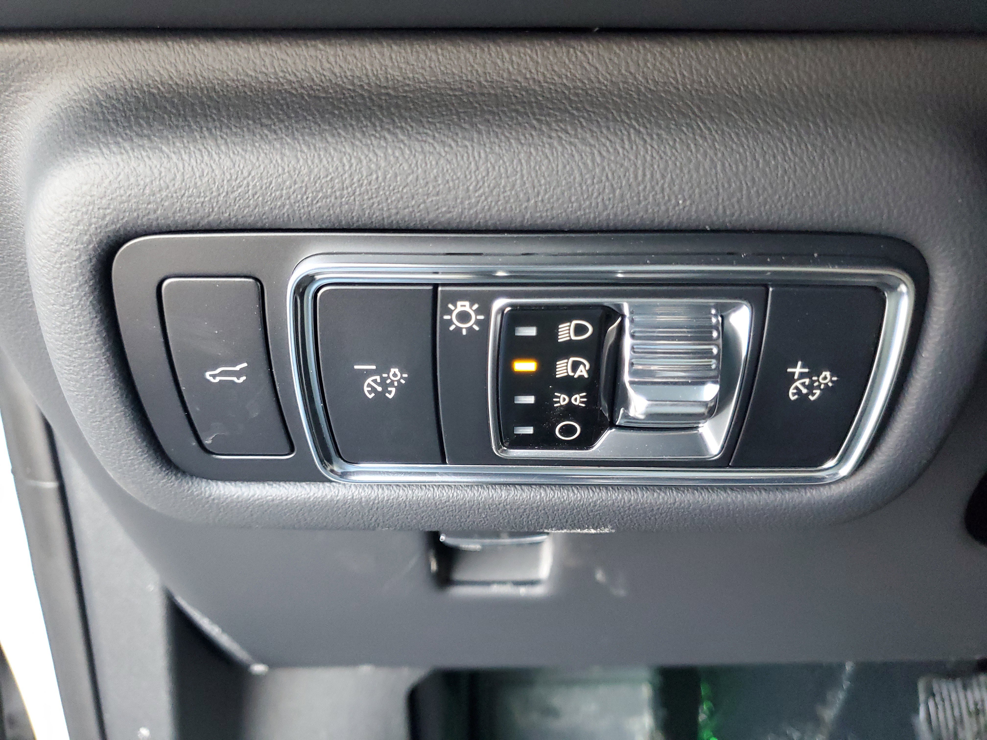 New 2026 Lincoln Nautilus Premier image 13