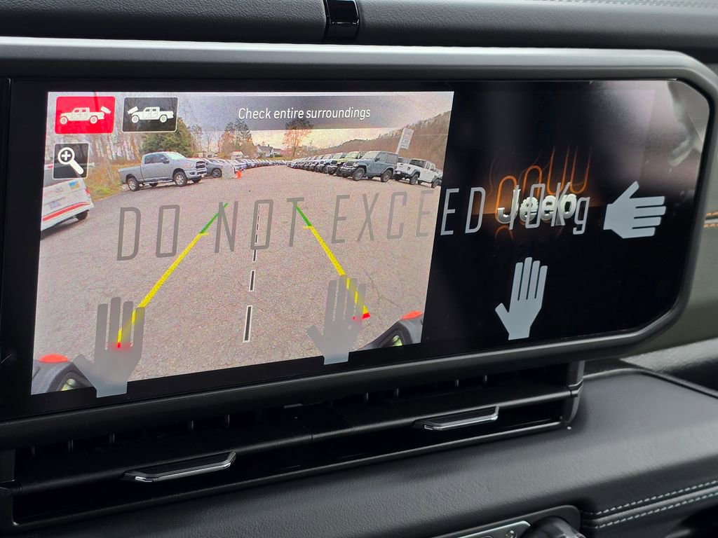 New 2026 Jeep Gladiator Mojave image 10