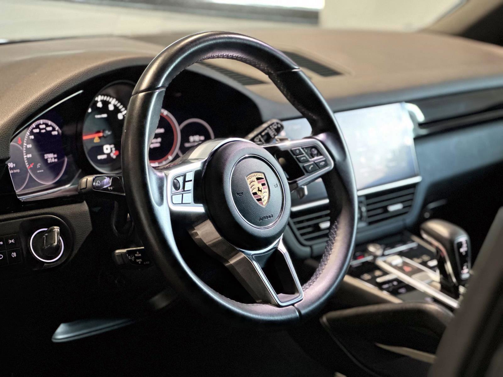 Certified 2022 Porsche Cayenne image 4