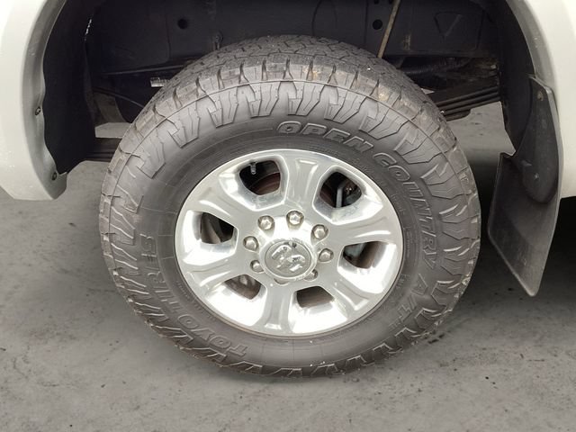 Used 2013 RAM 3500 Laramie w/ Convenience Group AWD/4WD image 9