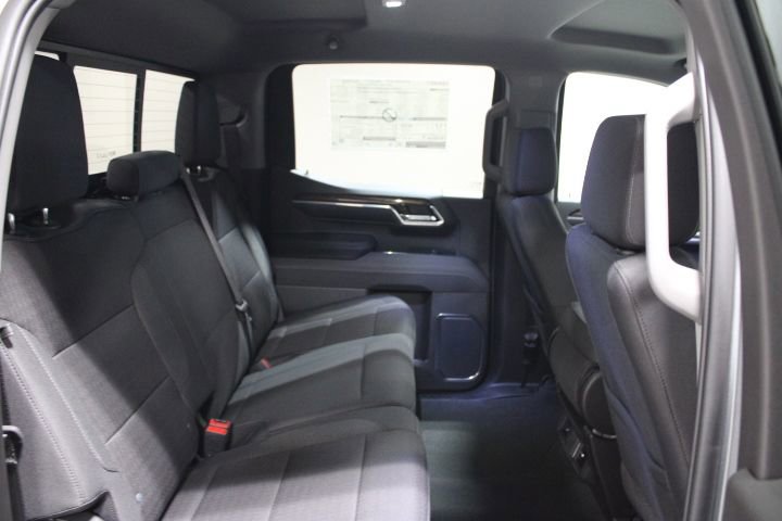 New 2026 GMC Sierra 1500 SLE image 29