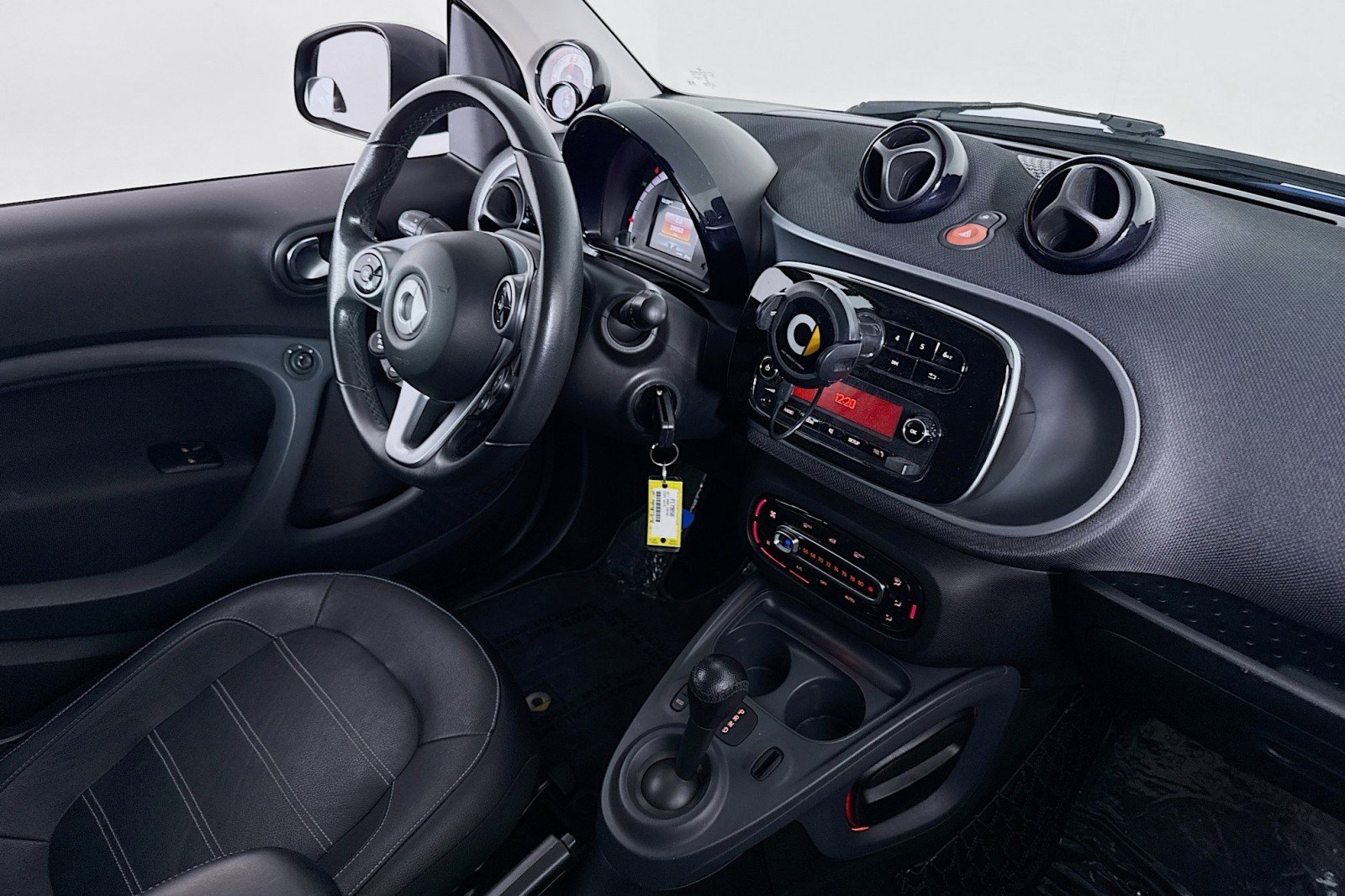 Used 2017 smart fortwo electric drive image 16