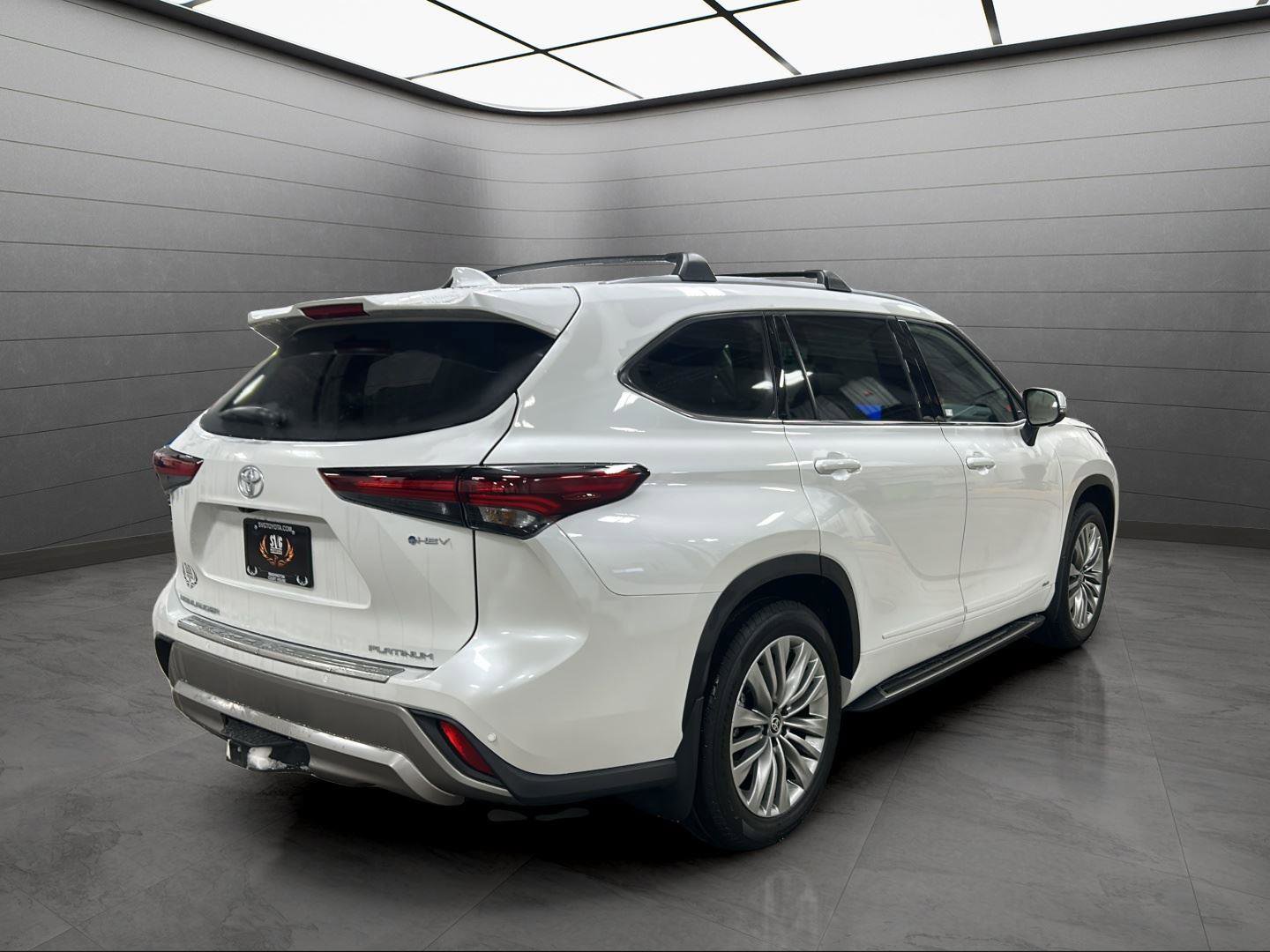 New 2026 Toyota Highlander Platinum image 27