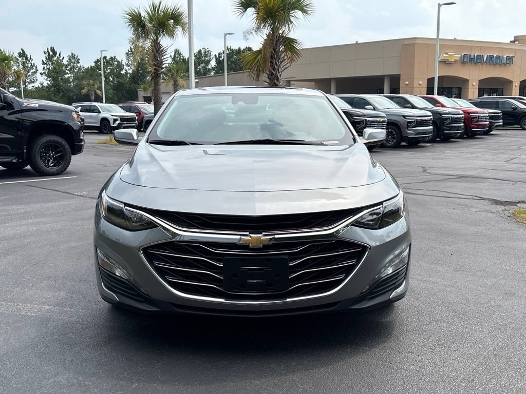 Used 2023 Chevrolet Malibu LT FWD image 2