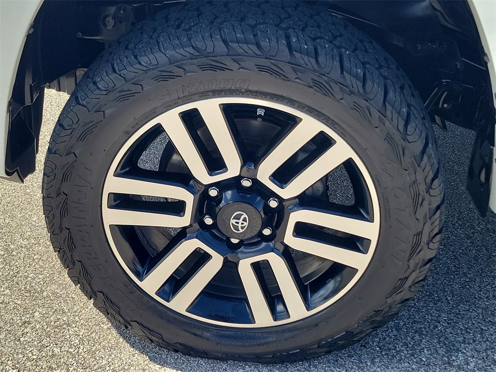 Used 2019 Toyota 4Runner Limited image 11